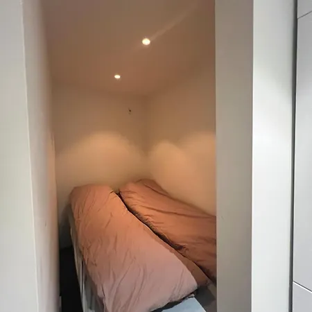 Hybel In Appartement